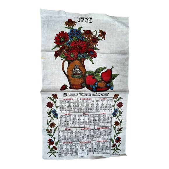 Linen 1975‎ Wall Calendar - Picture 1 of 8